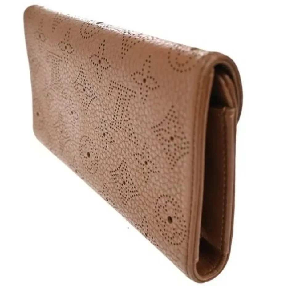 LOUIS VUITTON Amelial Wallet Monogram Mahina Leather BN M58157 69TA434 - Picture 4 of 14